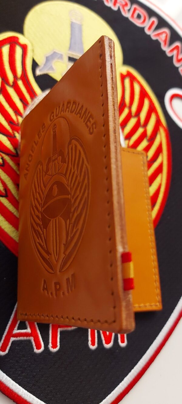 Cartera de piel hecha a mano